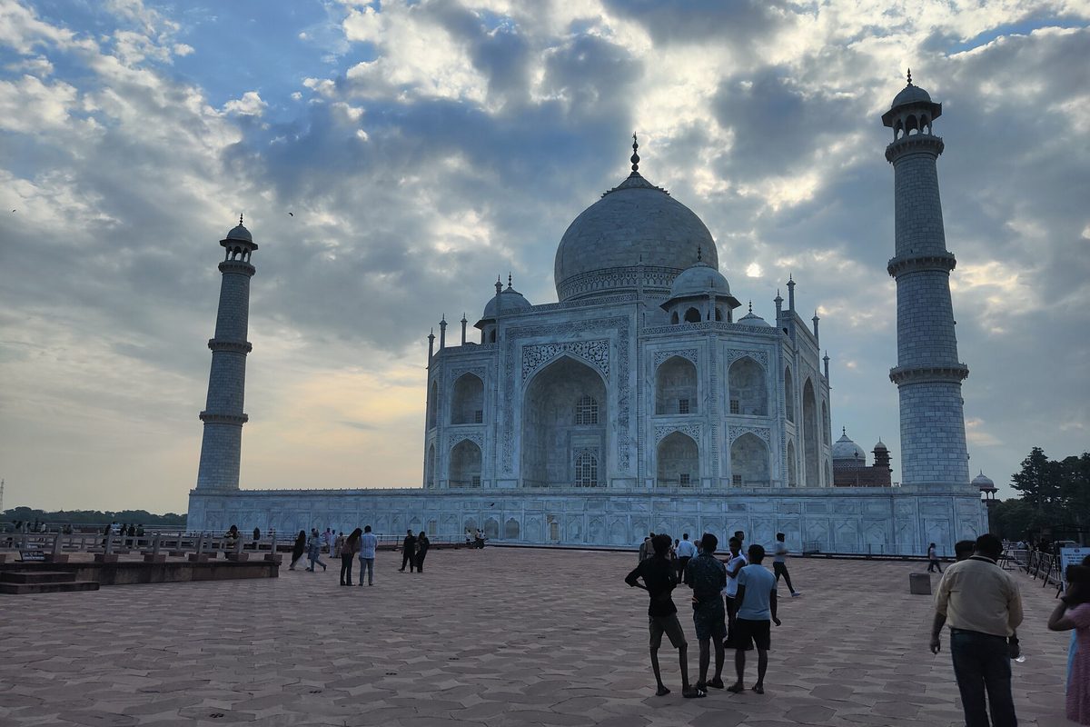 The Taj Mahal in the morning, Agra