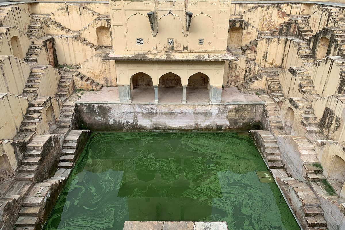 Panna Meena ka Kund
